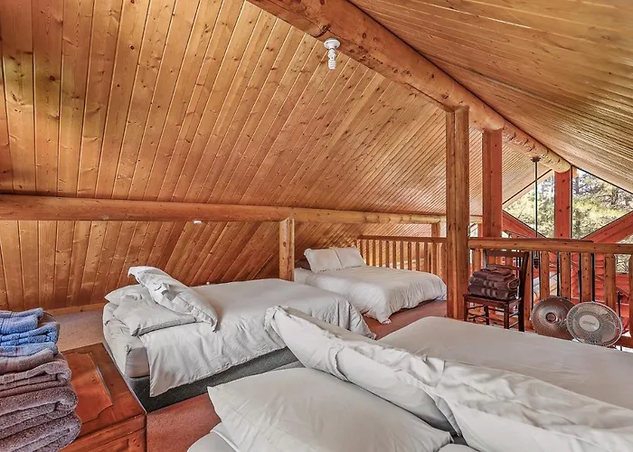 Holiday home Lovely & Rustic Treehouse - Stargazing In The Pines! Mountainaire