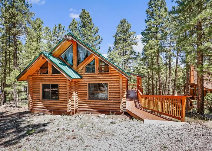 Lovely & Rustic Treehouse - Stargazing In The Pines! Holiday home