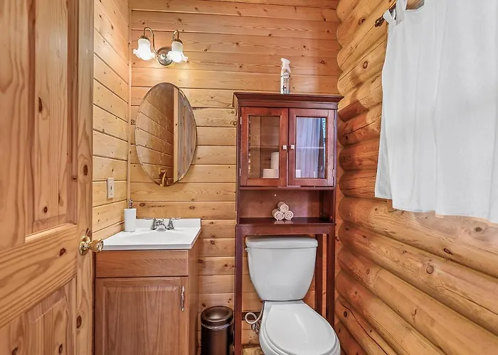 Holiday home Lovely & Rustic Treehouse - Stargazing In The Pines! *